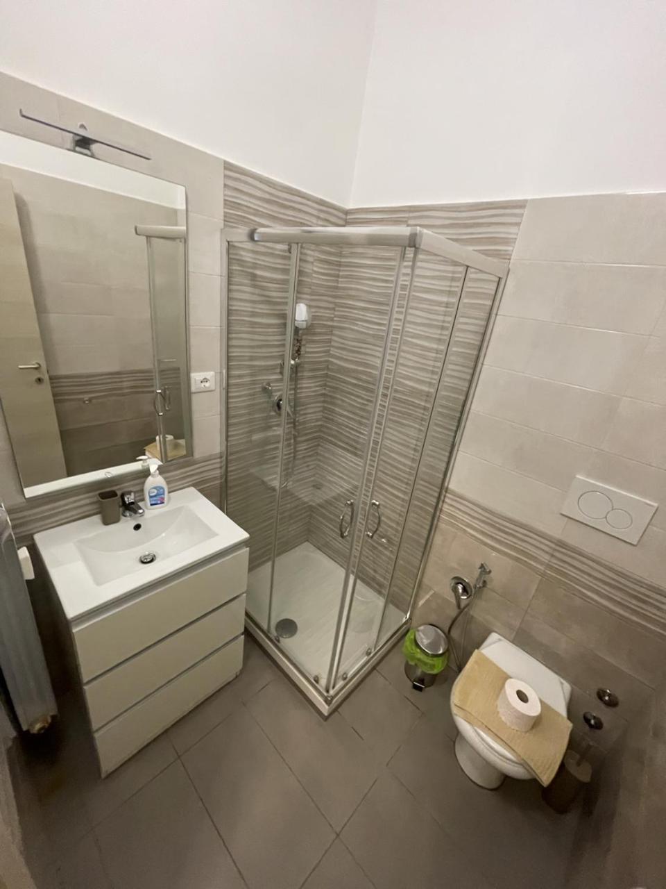 Apartamento Art Self Check-in Metro C Roma